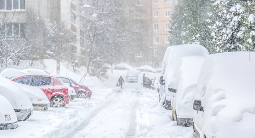 Tempesta di Neve Colpisce Istanbul e il Paese intero: Le Immagini